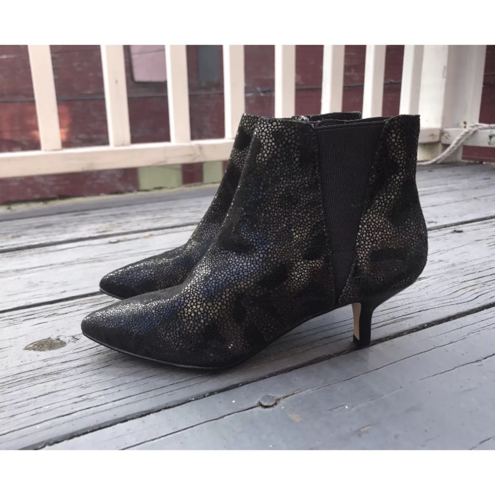 Donald Pliner 5 Geeo Embossed Bootie Ankle Boots